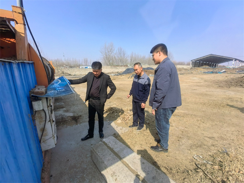 參觀考察勁牛集團(tuán)“農(nóng)牧業(yè)資源再利用”項(xiàng)目基地